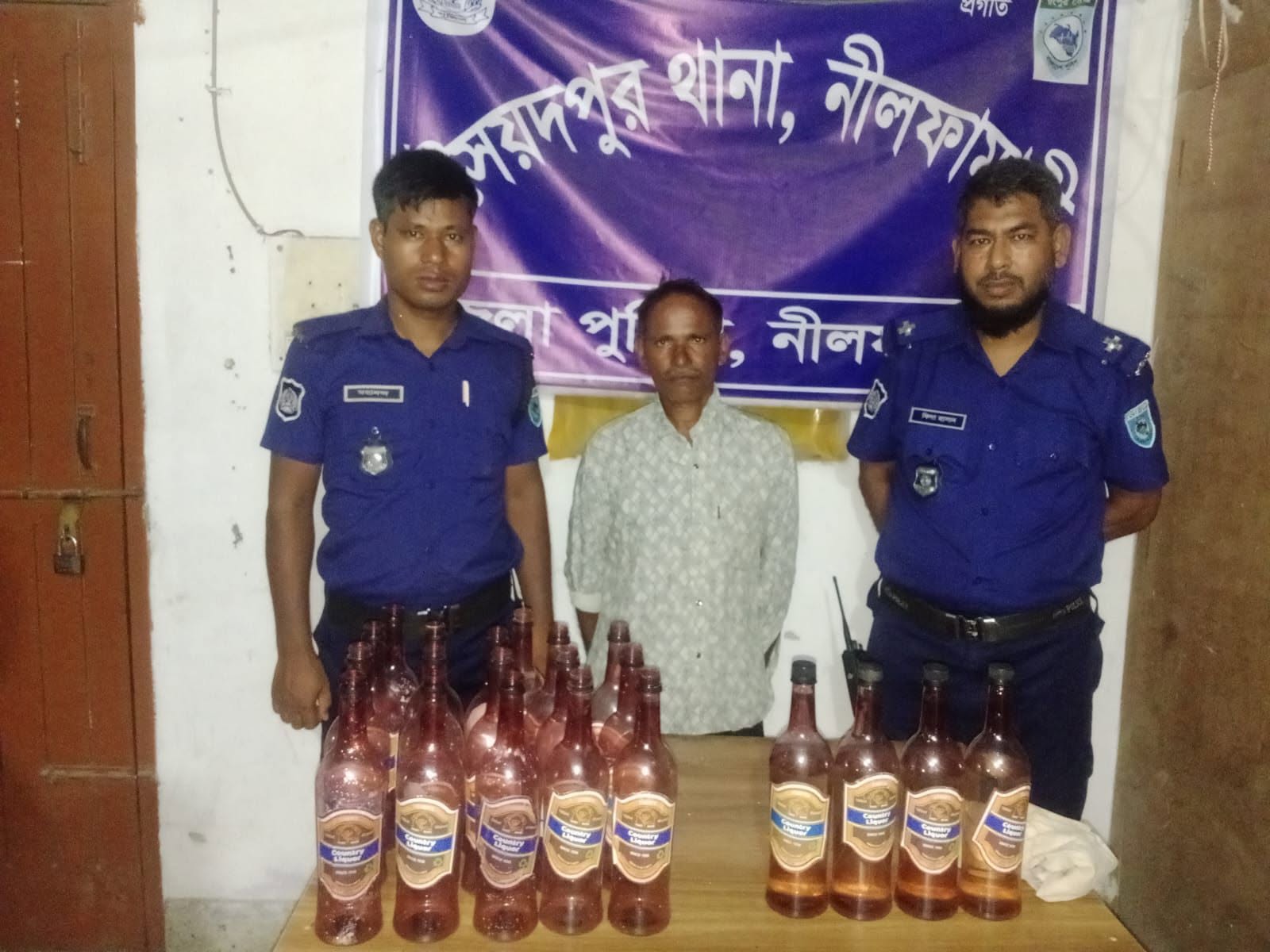 সৈয়দপুরে ২৭০ পিস ইয়াবাসহ স্বামী-স্ত্রী গ্রেপ্তার, পৃথক অভিযানে মাদকসহ আটক ১