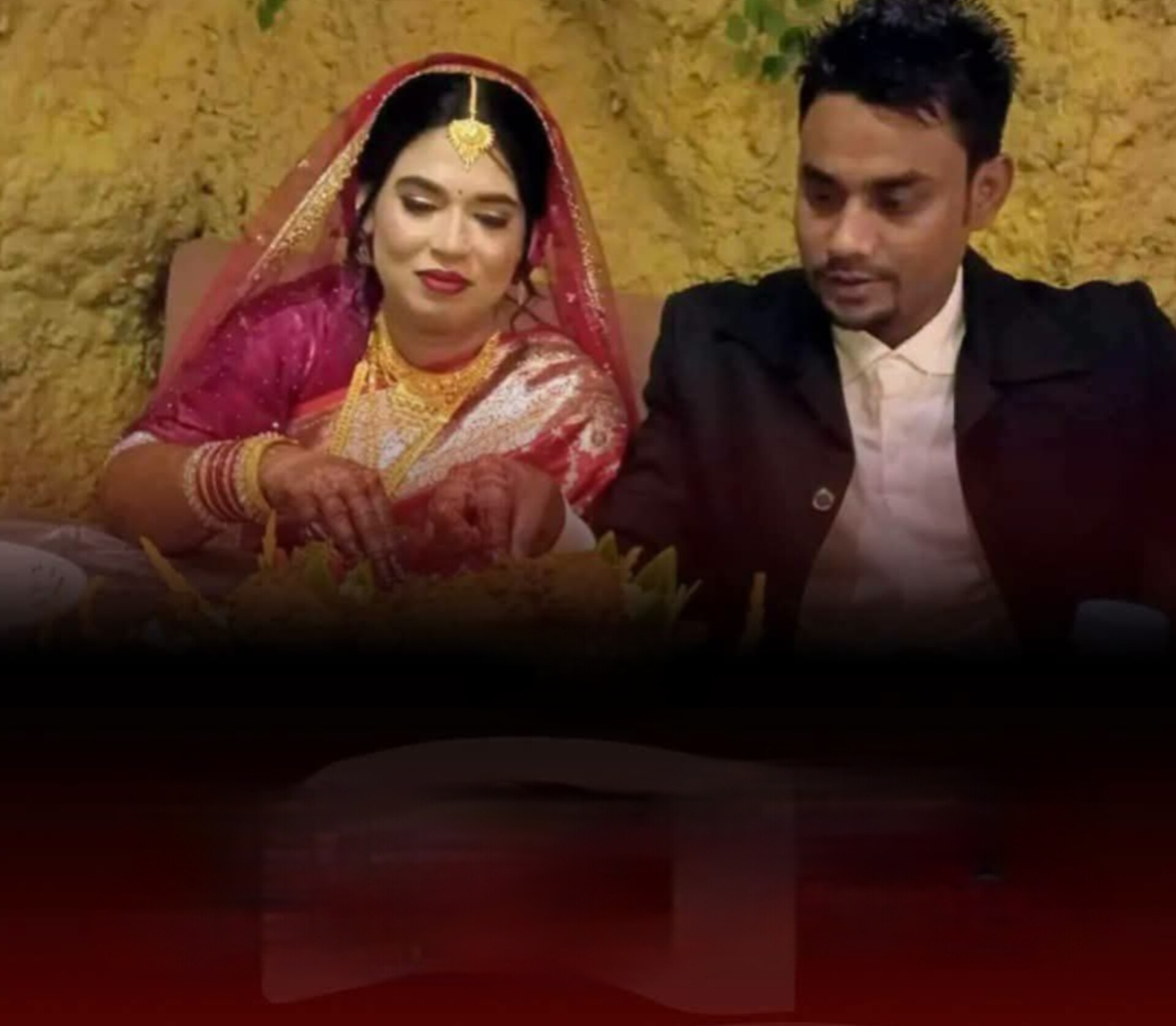 ইতালিপ্রবাসী স্বামীকে রেখে ৩ কোটি টাকা ও স্বর্ণালংকার নিয়ে প্রেমিককে বিয়ে করলেন ৪ সন্তানের জননী