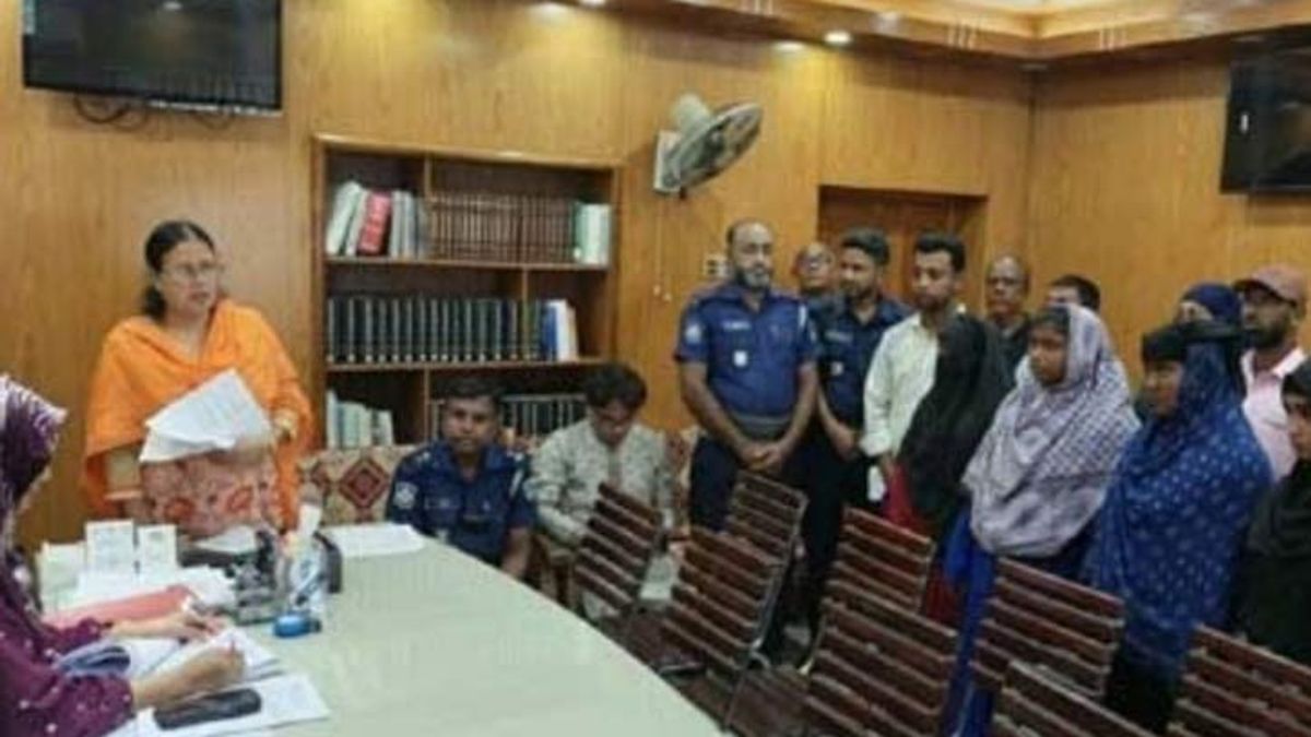 সাতক্ষীরায় এক বিদ্যালয়ে ১৩ ছাত্রীর বাল্যবিয়ে!