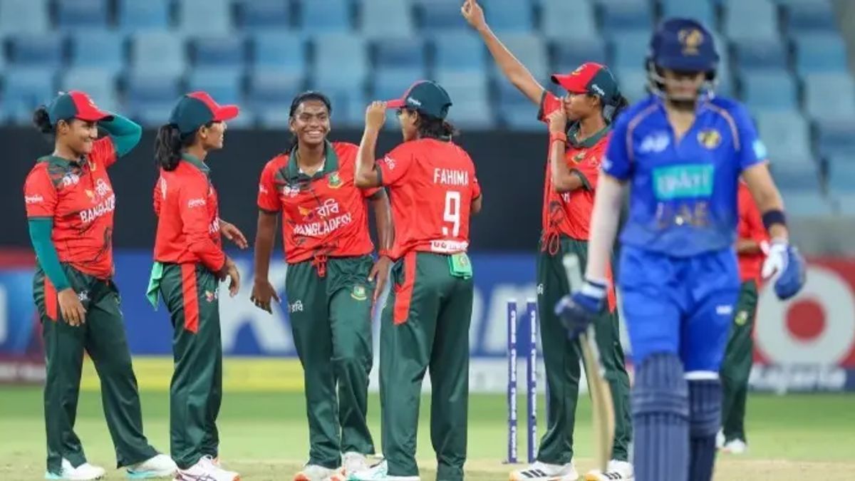 আবারও বাঁচালেন সেই বোলাররাই, স্বস্তির জয়ে সেমিতে বাংলাদেশ