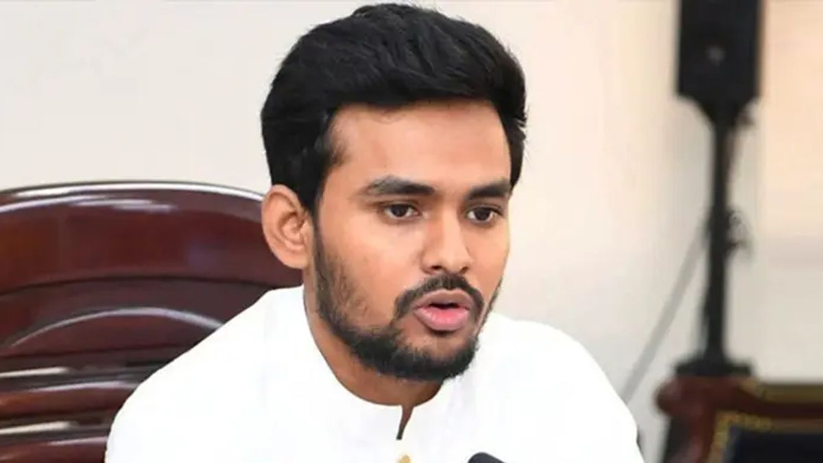 আমাকে শুধু ১০% দিয়েন, চলতে কষ্ট হচ্ছে: আসিফ মাহমুদ
