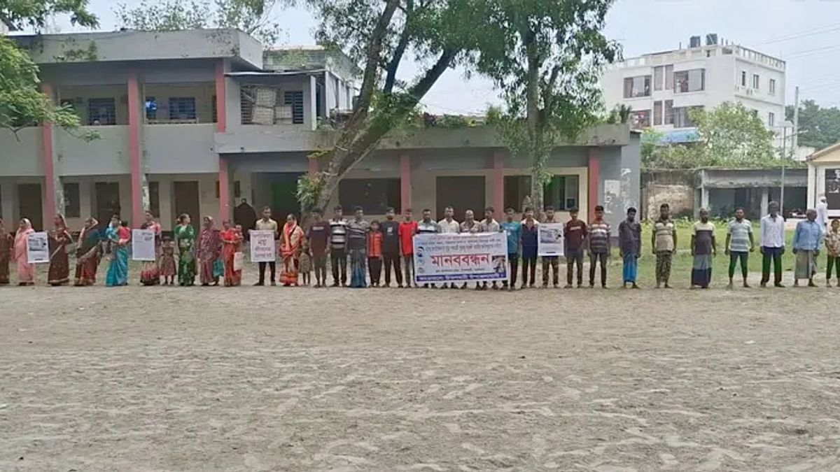 মোবাইলের আলোয় অপারেশন, প্রসূতির জরায়ু-মূত্রথলি কেটে ফেলার অভিযোগ