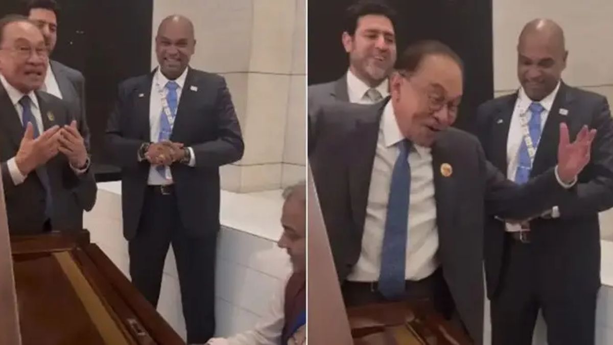দিল্লিতে কিশোর কুমারের গান গাইলেন মালয়েশিয়ার প্রধানমন্ত্রী