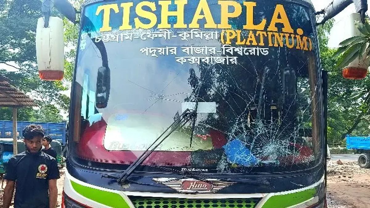 চন্দনাইশে বাস-অটোরিকশা মুখোমুখি সংঘর্ষে নিহত ২