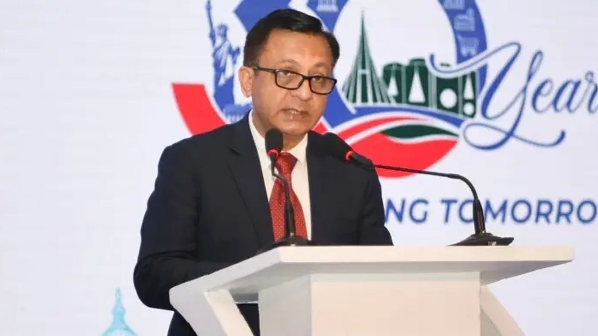 যুক্তরাষ্ট্র থেকে আরও ৫ বিলিয়ন ডলার বিনিয়োগ আনা হবে: বাণিজ্যমন্ত্রী