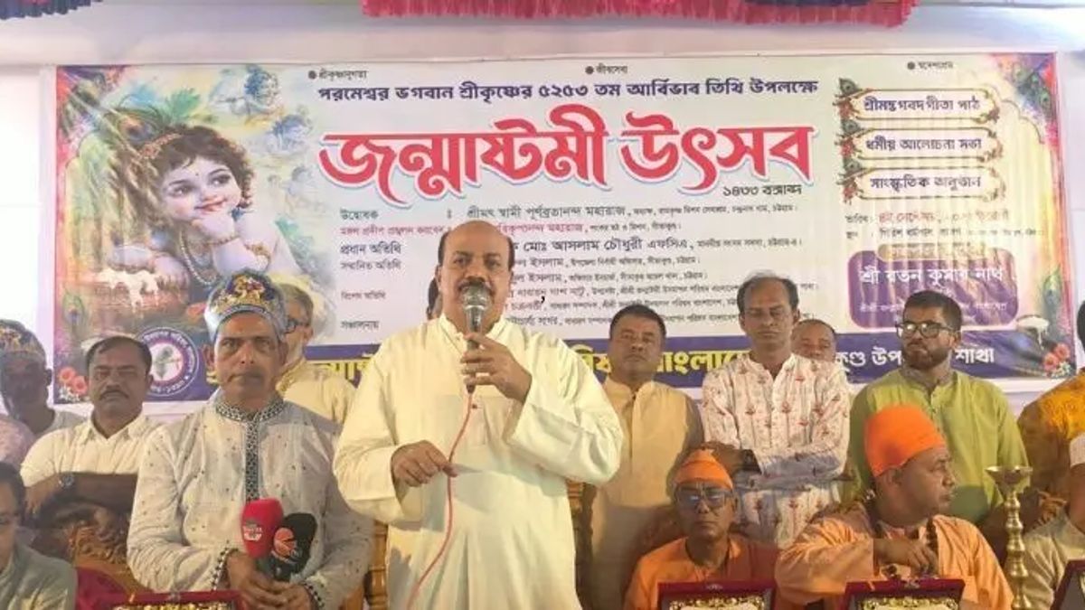 সব ধর্মের মানুষের সমান অধিকার নিশ্চিতে কাজ করছে সরকার: আসলাম চৌধুরী