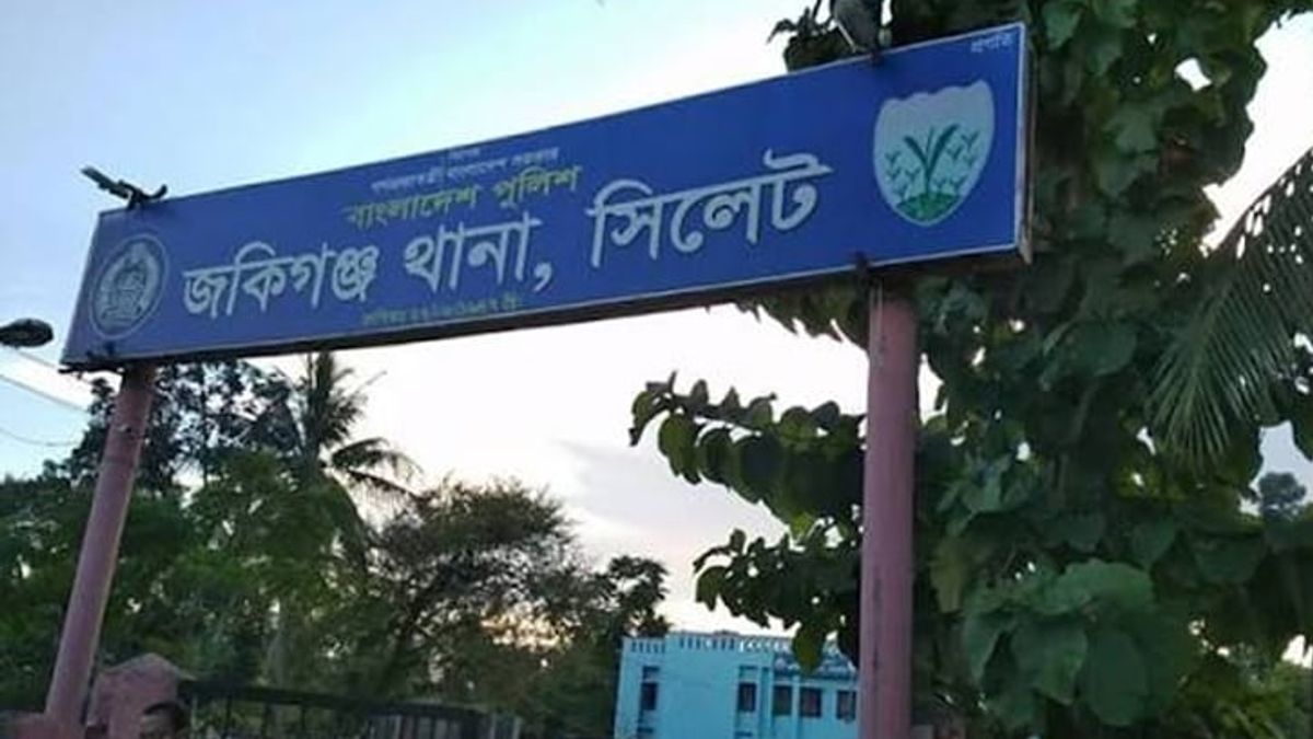 একই রশিতে ঝুলছিল অন্তঃসত্ত্বা গৃহবধূ ও শিশু সন্তানের লাশ