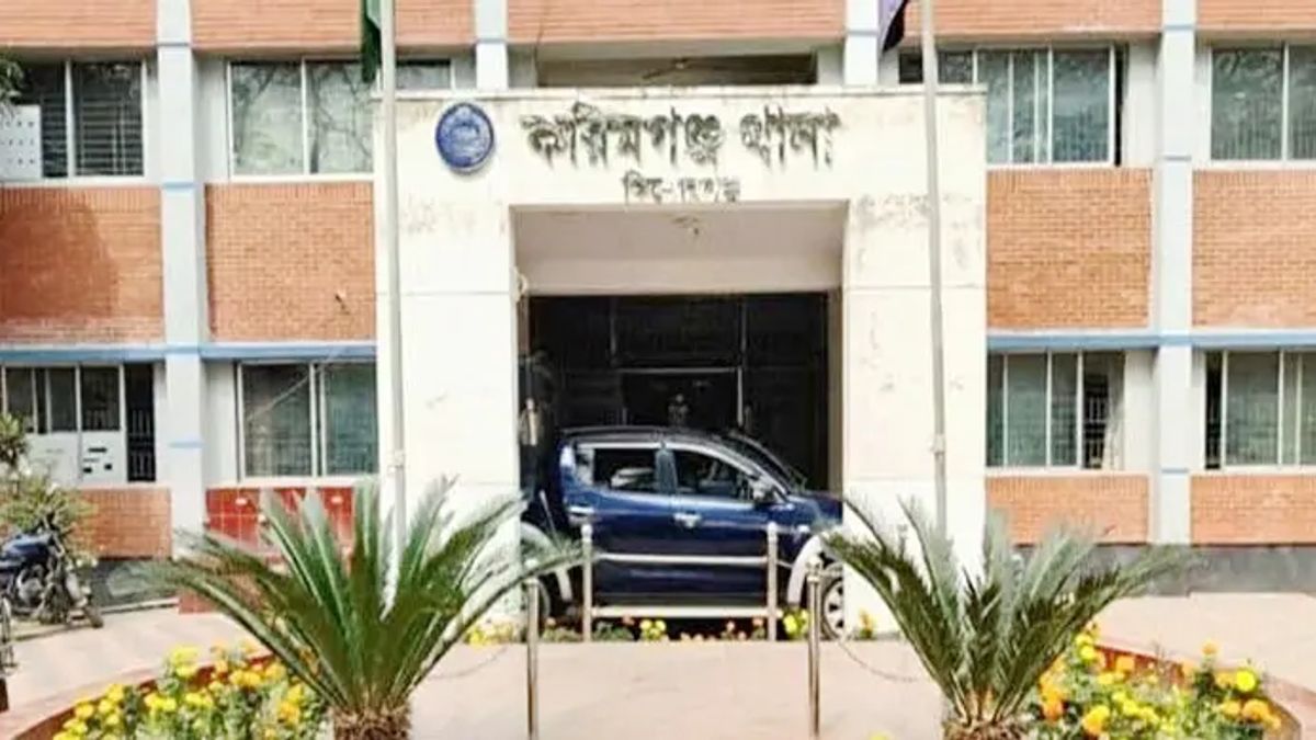 হাওরে মাছ ধরতে গিয়ে বজ্রপাতে চাচা-ভাতিজার মৃত্যু