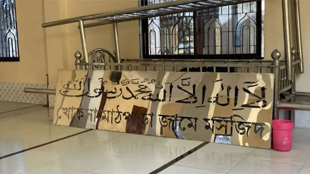 কুষ্টিয়ায় মসজিদের নামকরণ নিয়ে গ্রামবাসীদের মধ্যে সংঘর্ষ