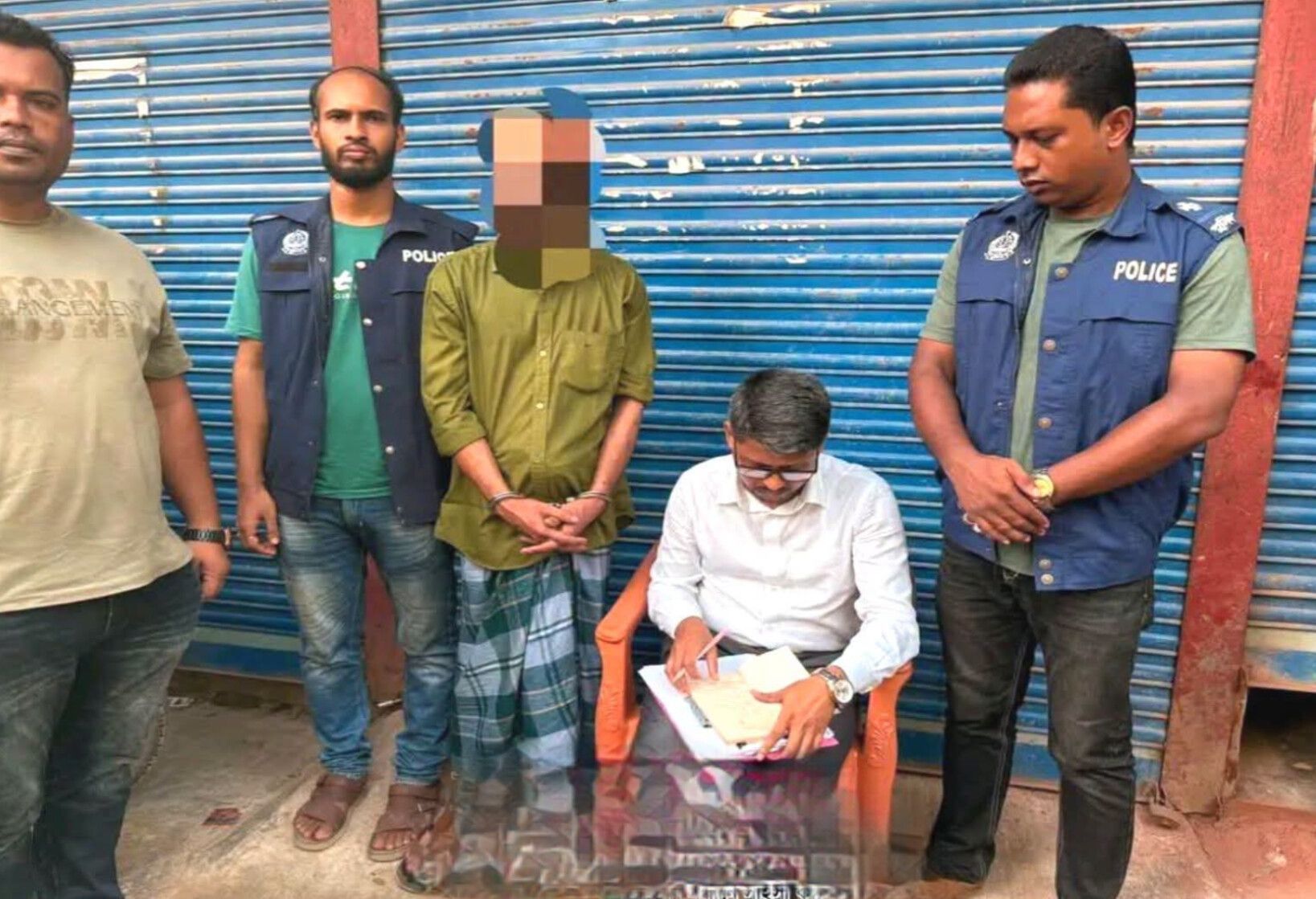 রামগঞ্জে গাঁজা সেবনের দায়ে যুবকের ৩ মাসের কারাদণ্ড