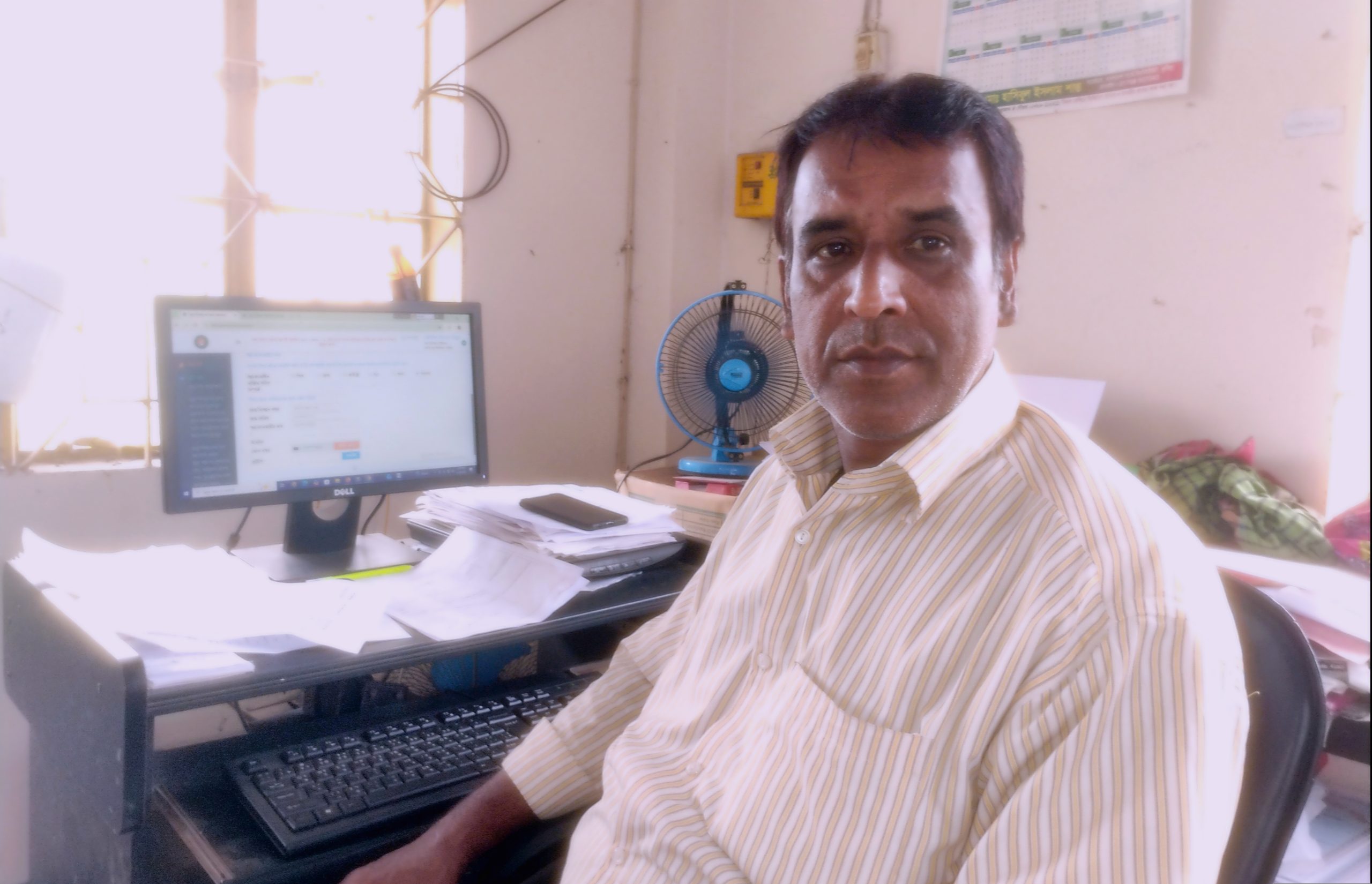 নাগরিকসেবায় ১৫ বছর: মানুষের প্রয়োজনে ছুটে চলা কুলিয়ারচরের এক অভিলাষ চন্দ্র ভৌমিক