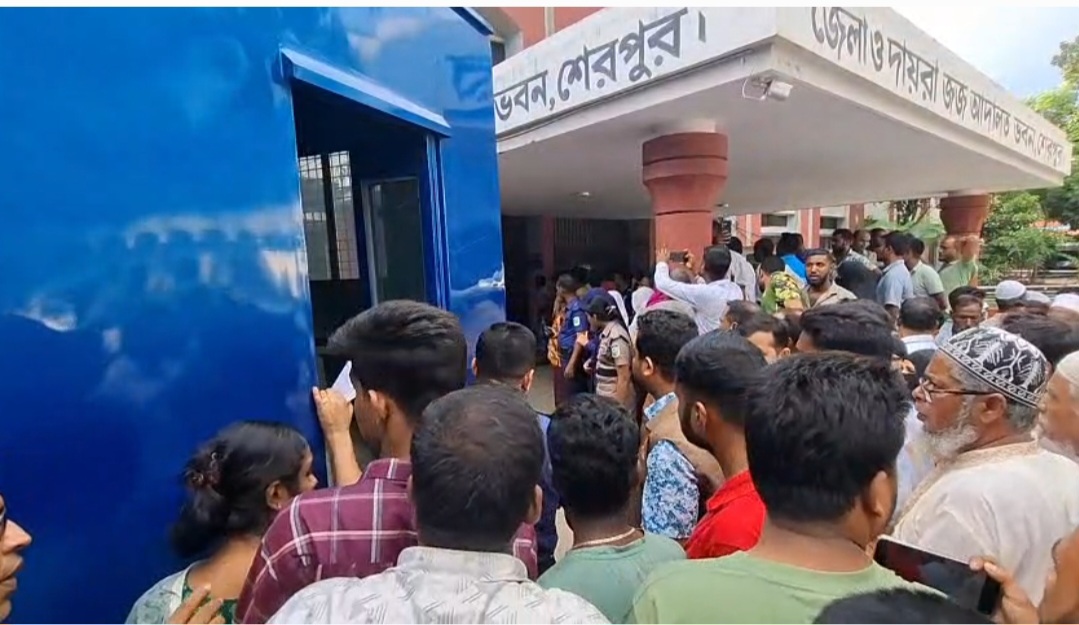 ১৪ কোটি টাকার সার কালোবাজারে বিক্রি: শেরপুরে ১৪ ডিলারসহ ১৫ আসামি কারাগারে