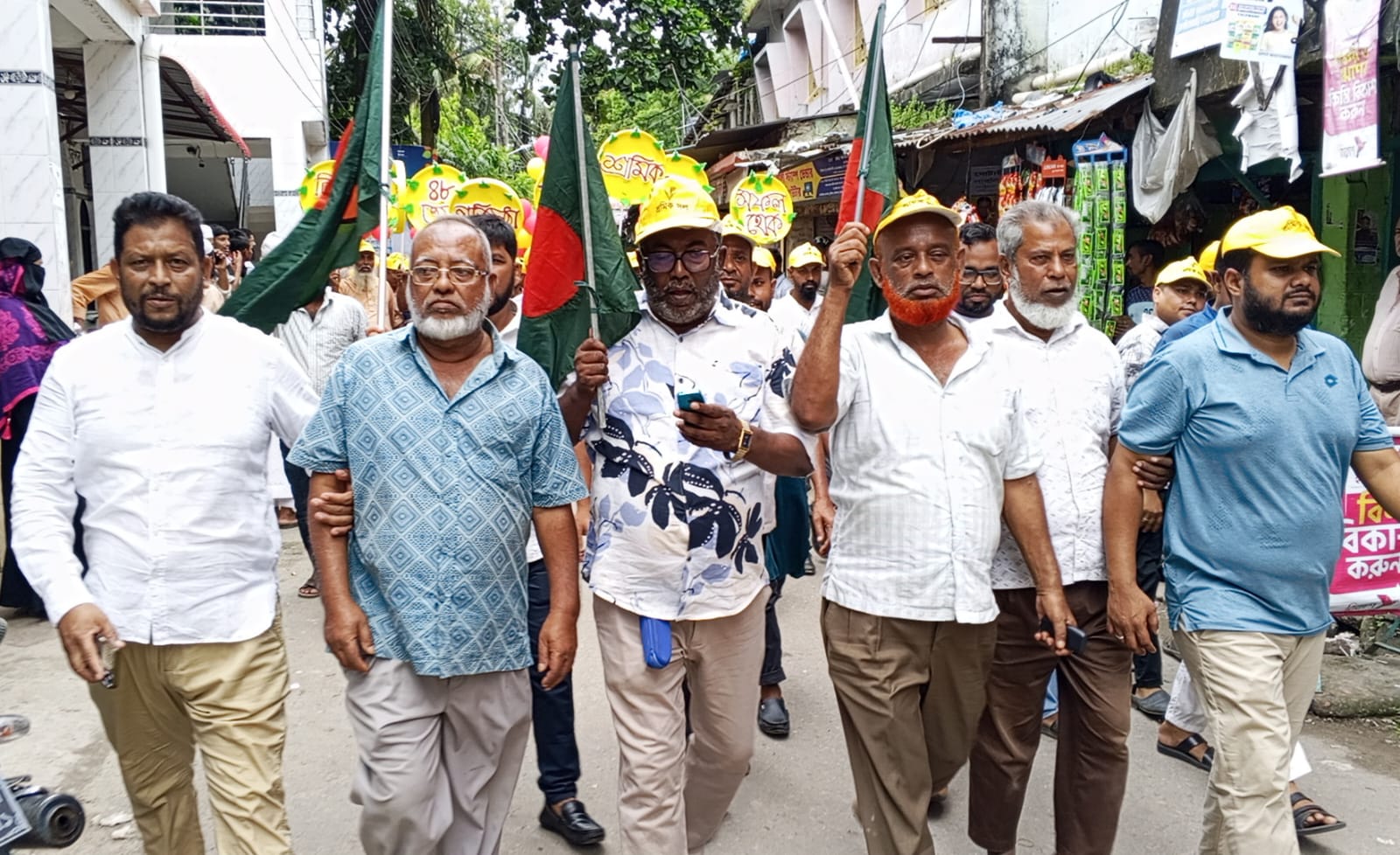 শেরপুরে শ্রমিক দলের প্রতিষ্ঠাবার্ষিকীর র‍্যালিতে মুখরিত রাজপথ