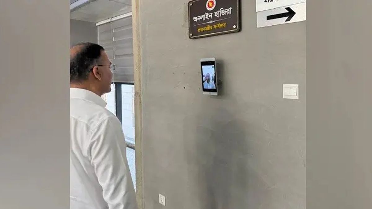 ‘মাননীয়’ বাদ, অনলাইন হাজিরা: নিজ দপ্তরেই দৃষ্টান্ত প্রধানমন্ত্রীর