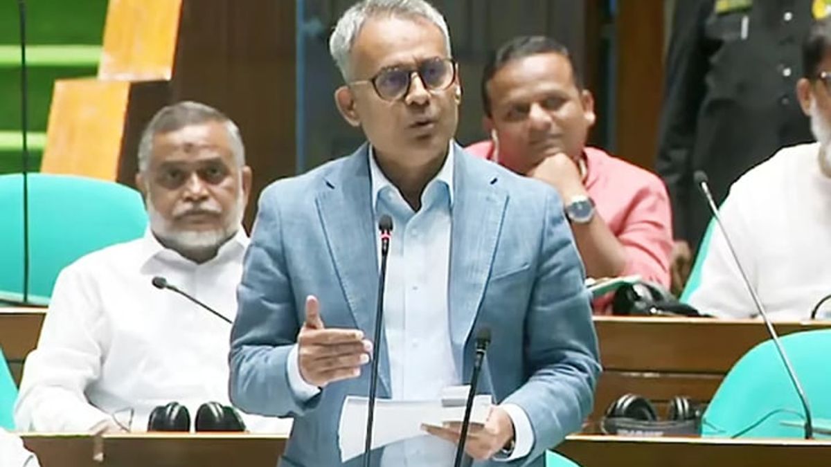 মেট্রোরেলের ৪৬ পিয়ারে ফাটল, ২৭টি ত্রুটিপূর্ণ বেয়ারিং প্যাড চিহ্নিত: সংসদে সেতুমন্ত্রী