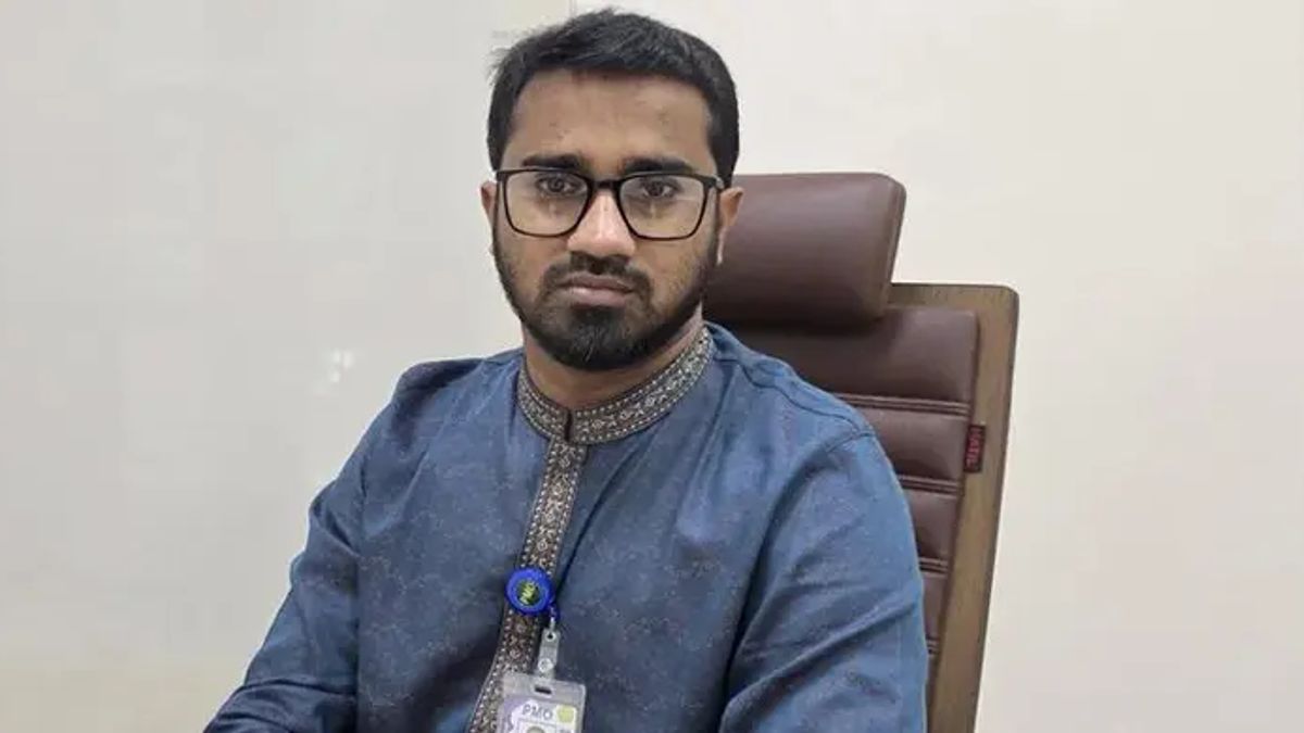মনে হচ্ছে ৬ মাসে বিএনপি সরকার আওয়ামী লীগের চেয়ে বেশি অপরাধ করে ফেলেছে!