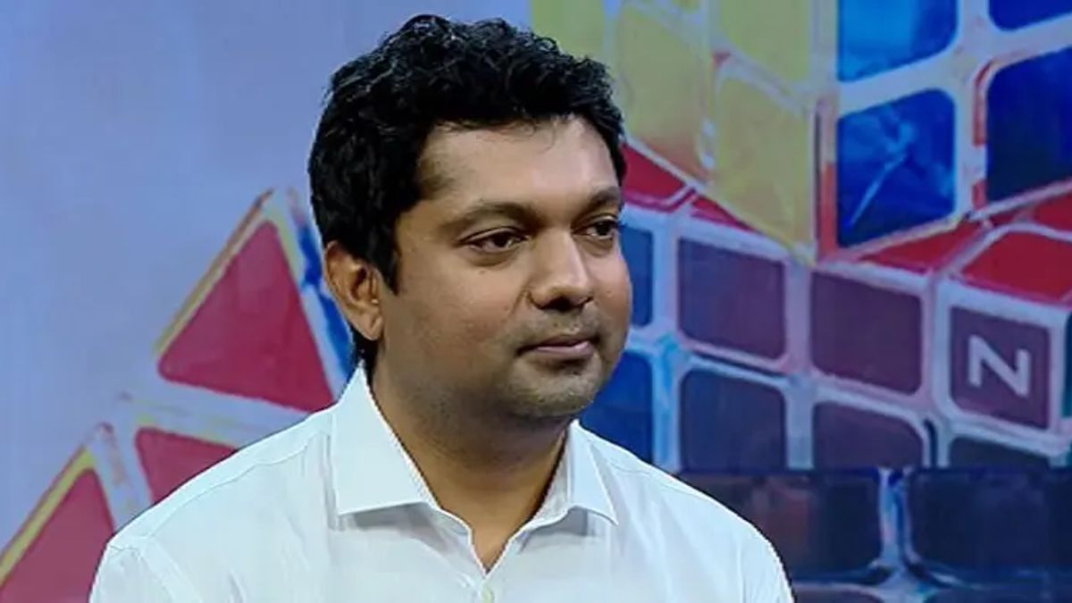 দুঃসংবাদ দিলেন জয়