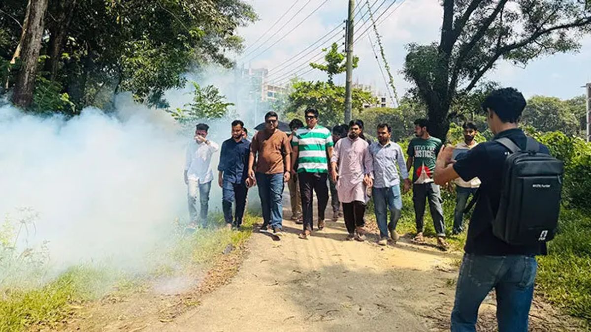 ডেঙ্গু প্রতিরোধে শাবিপ্রবি ছাত্রদলের মশক নিধন কর্মসূচি