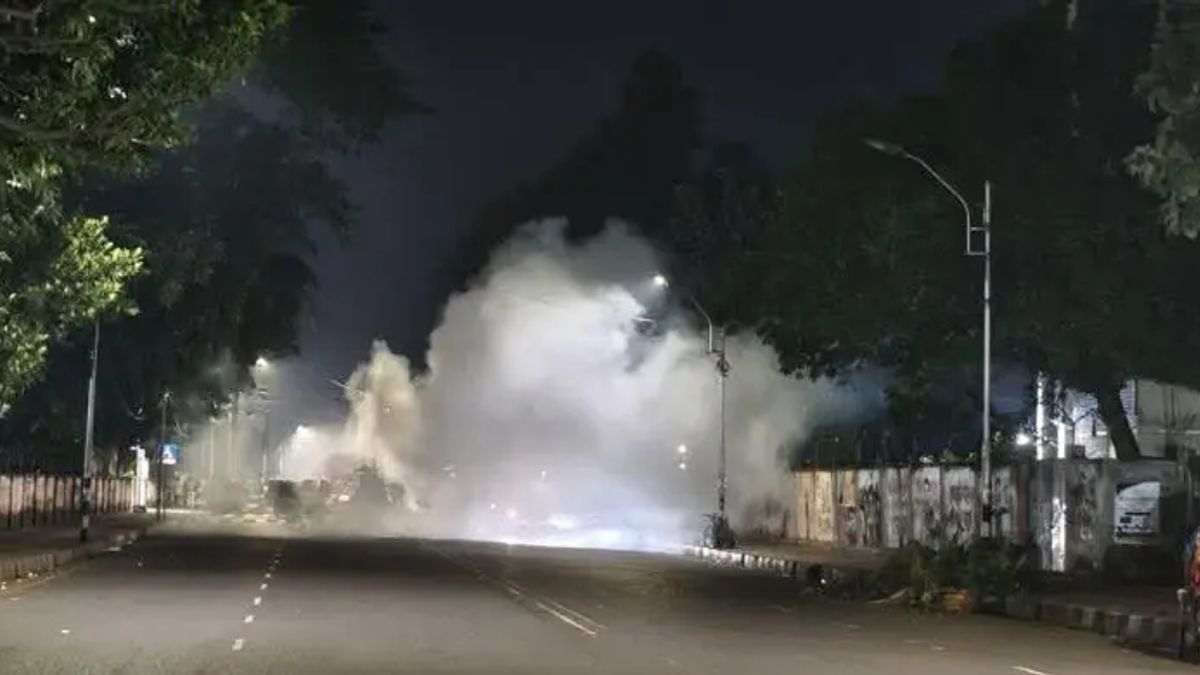 ঢাবির জগন্নাথ হলের পাশে জোড়া ককটেল বিস্ফোরণ
