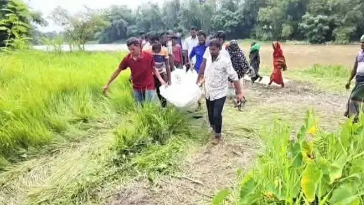 খালে ভাসছিল বৃদ্ধার মরদেহ, কোমরে বাঁধা বালির বস্তা